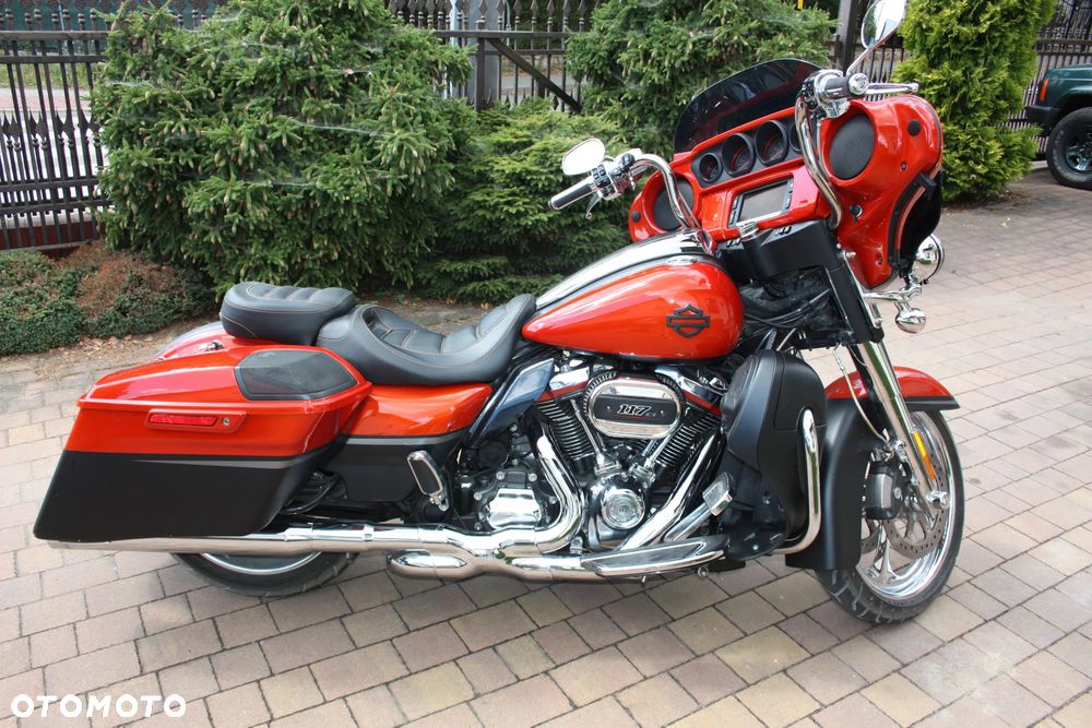 Harley-Davidson CVO Street Glide - 5