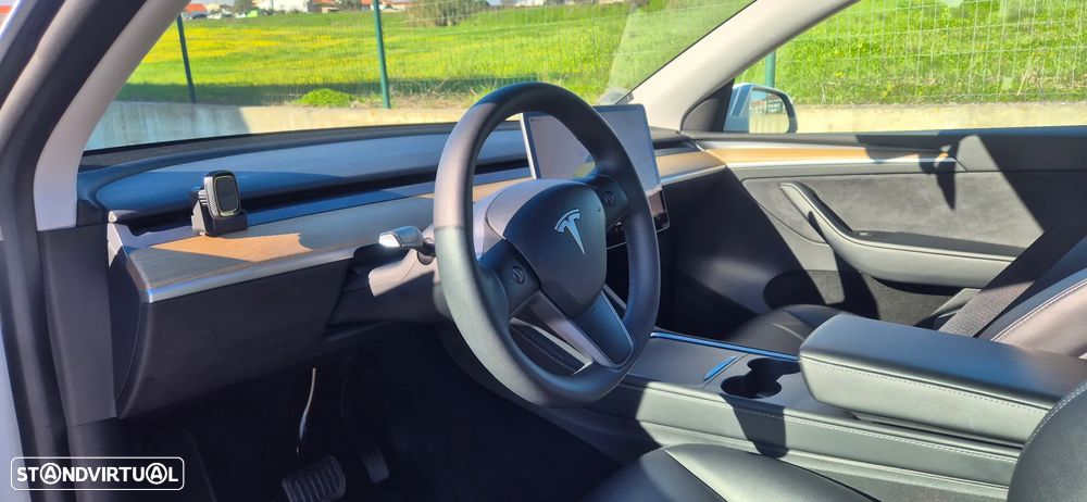 Tesla Model Y Tração Traseira - 4