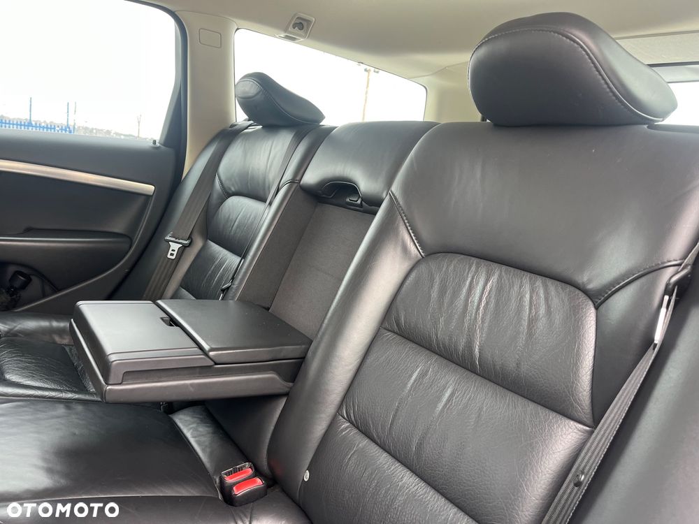 Volvo V70 2.0 - 9
