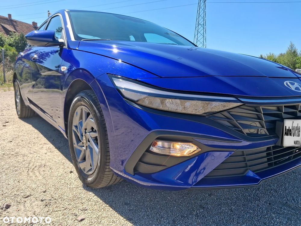 Hyundai Elantra 1.6 Modern - 27