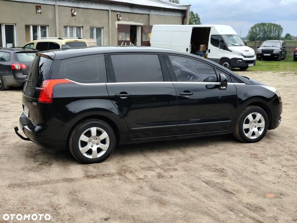 Peugeot 5008 - 19