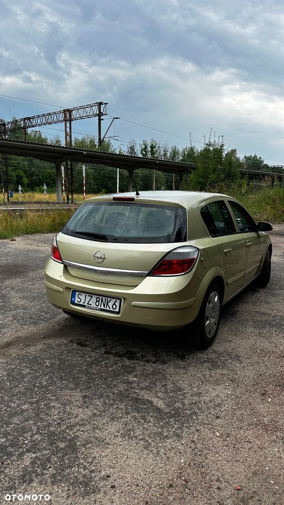 Opel Astra 1.6 Sport - 4