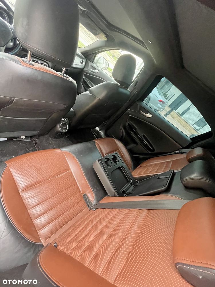 Alfa Romeo Giulietta 2.0 JTDM Veloce - 10