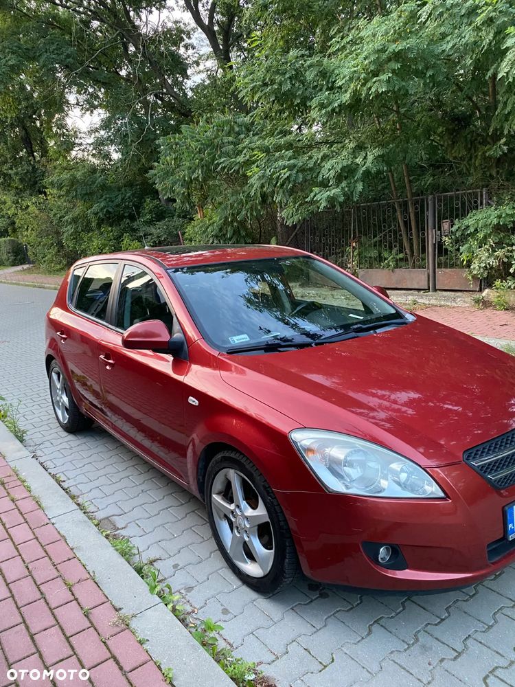 Kia Ceed Cee'd 2.0 crdi Optimum + - 3