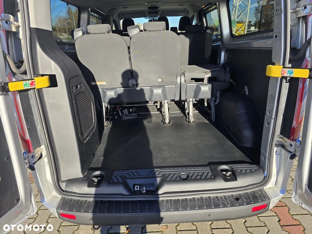 Ford Transit Custom 310 L2H1 Limited - 11