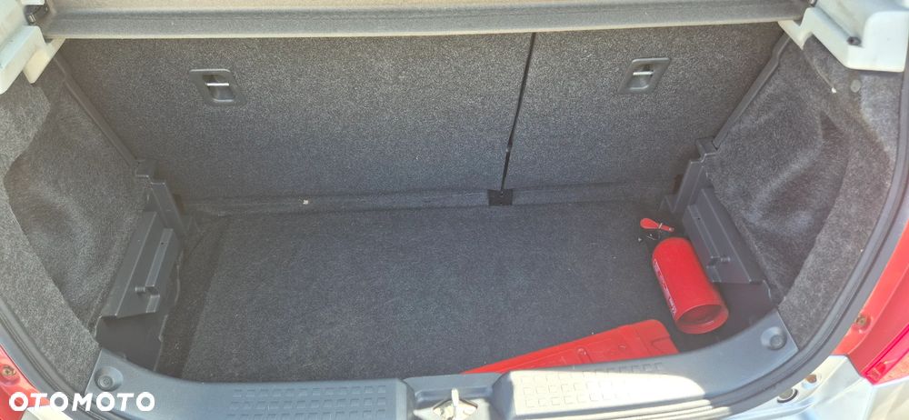 Suzuki Swift - 8