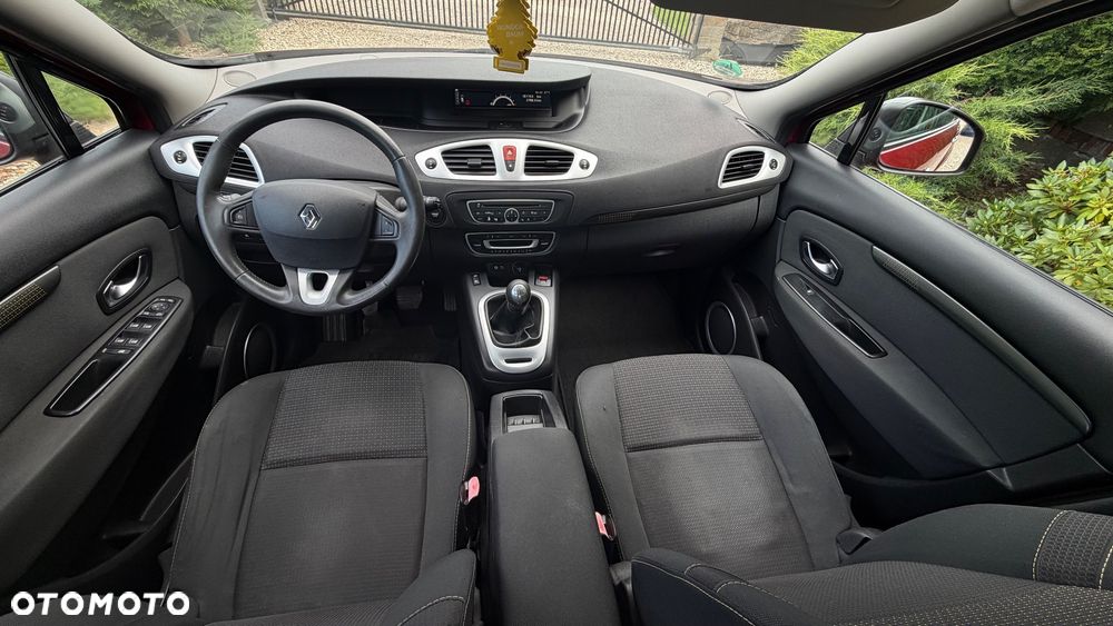 Renault Scenic - 11