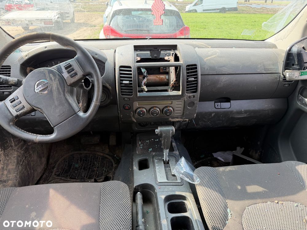 Nissan Navara 2.5 D LE Limited - 7