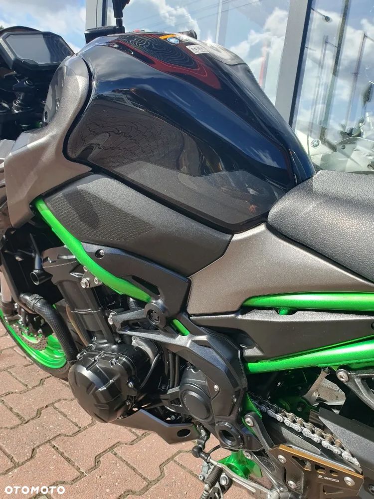 Kawasaki Z 900 - 8