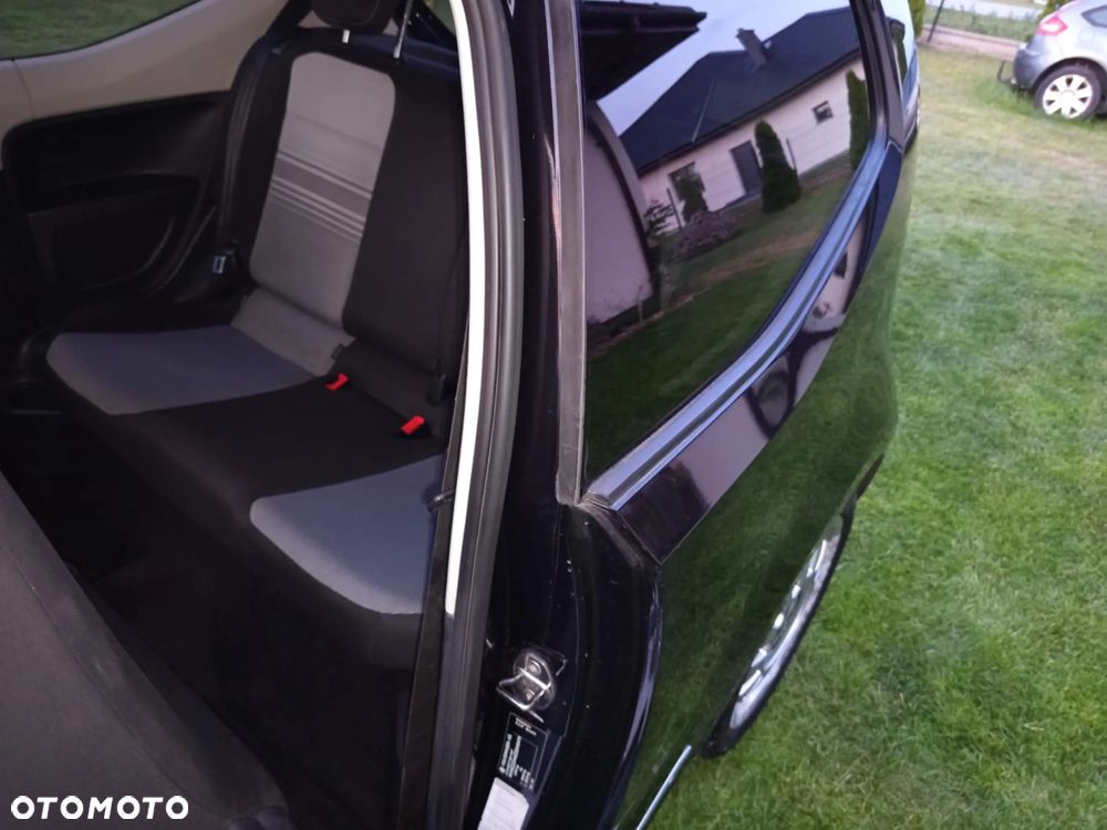 Volkswagen up! black - 5