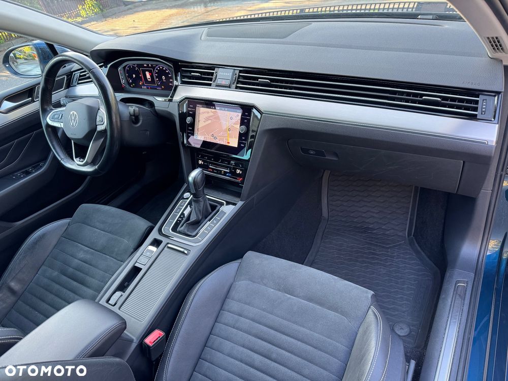 Volkswagen Passat Variant 2.0 TDI EVO Elegance DSG - 21