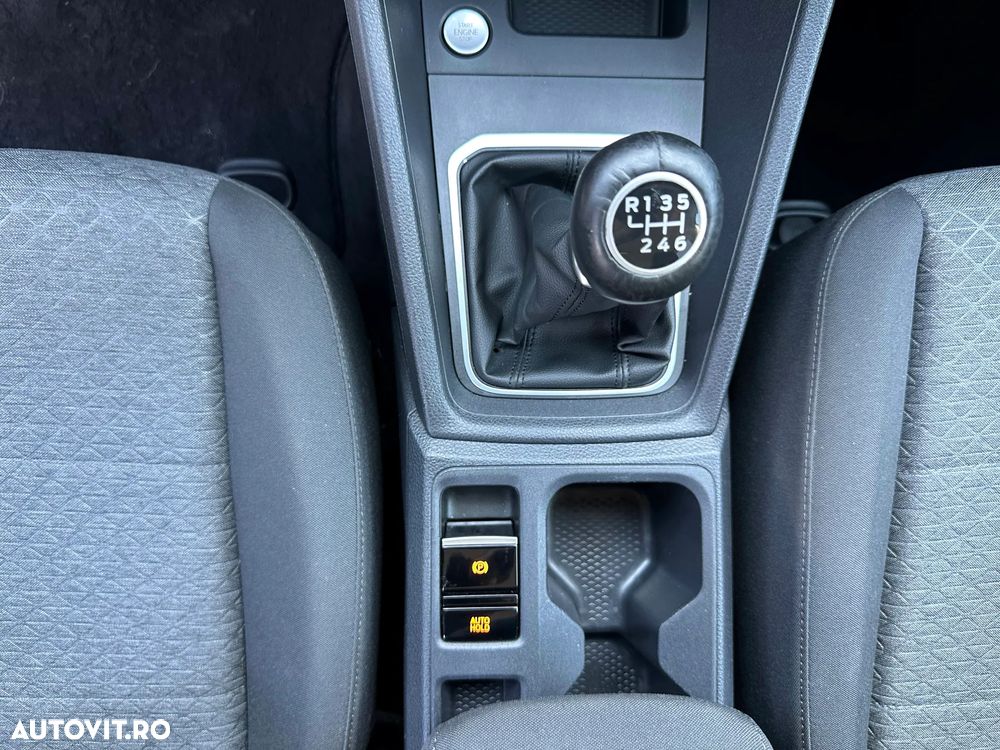 Ford Tourneo Connect 2.0L EcoBlue SWB Titanium - 26