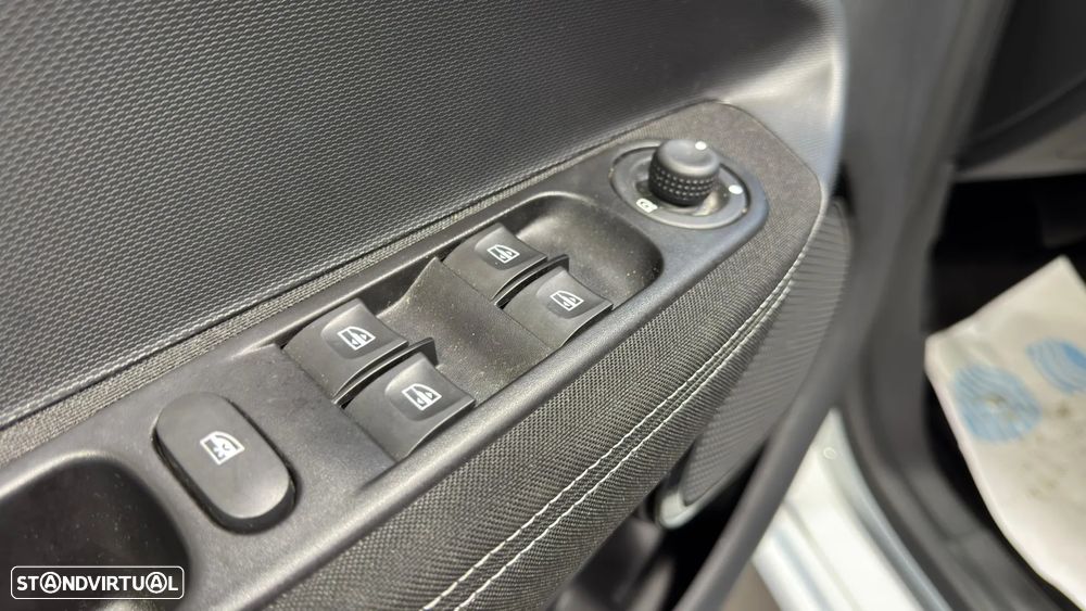 Renault Zoe (s/ Bateria) Intens 40 Flex Q90 - 13