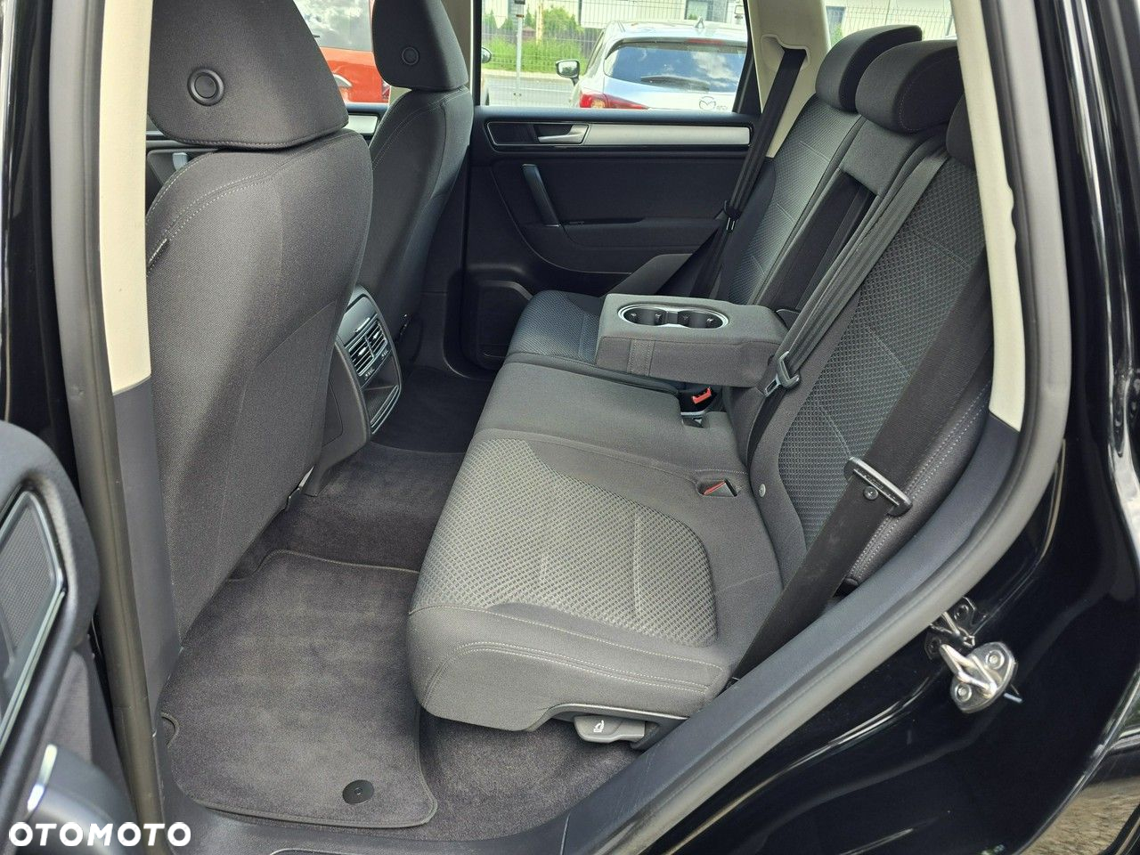 Volkswagen Touareg 3.0 V6 TDI BMT Business Line - 11