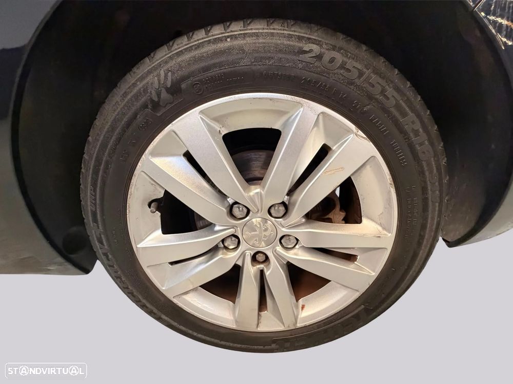 Peugeot 308 SW — fotografia 15