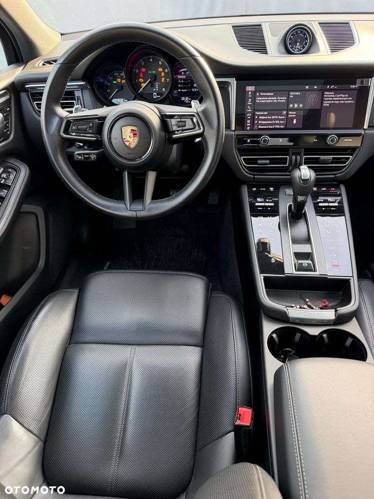 Porsche Macan T - 31