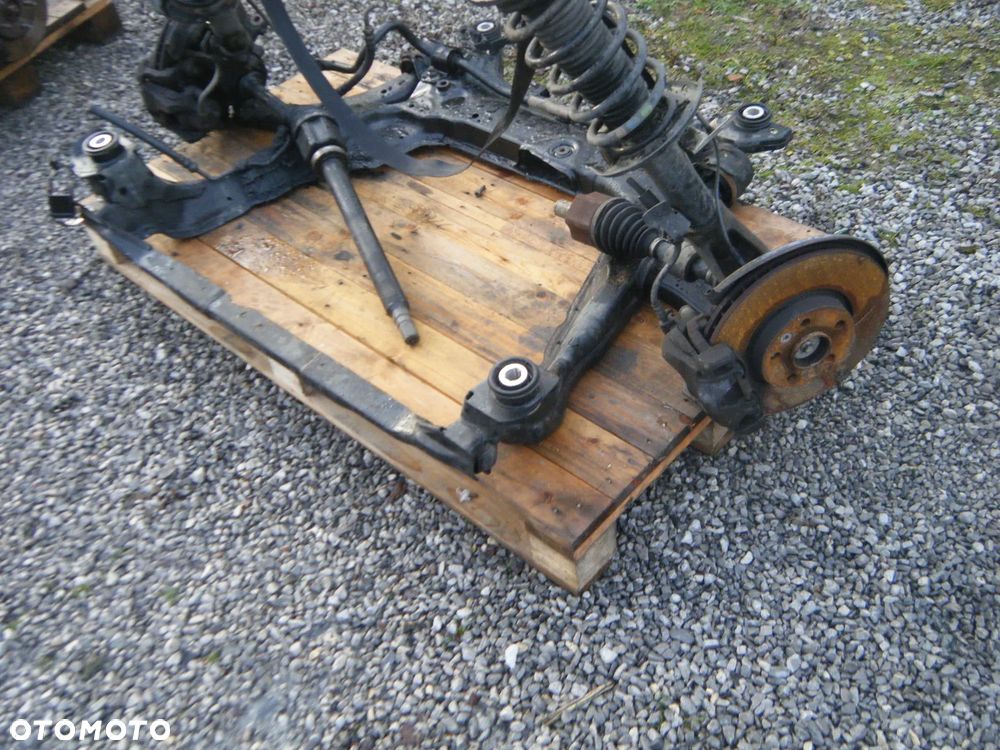 ZWROTNICA AMORTYZATOR WAHACZ PRAWY PRZÓD VOLVO S60 II 10r 2,4 D5 - 6