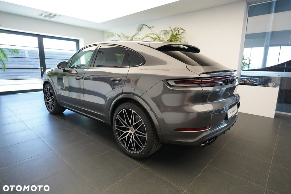 Porsche Cayenne - 3
