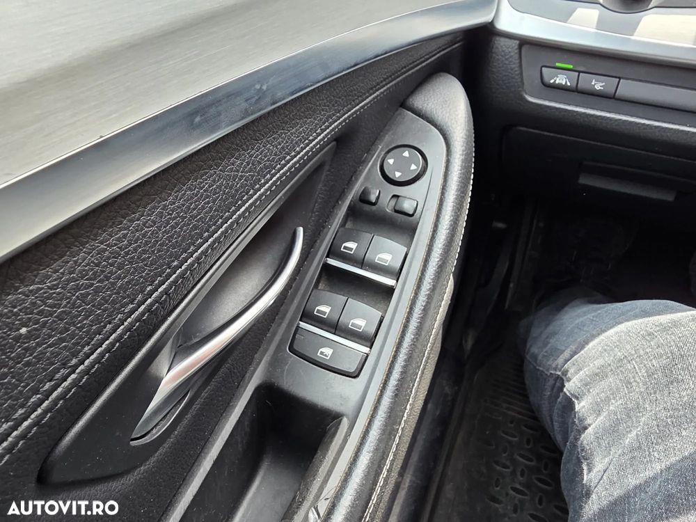 BMW Seria 5 530d xDrive - 23