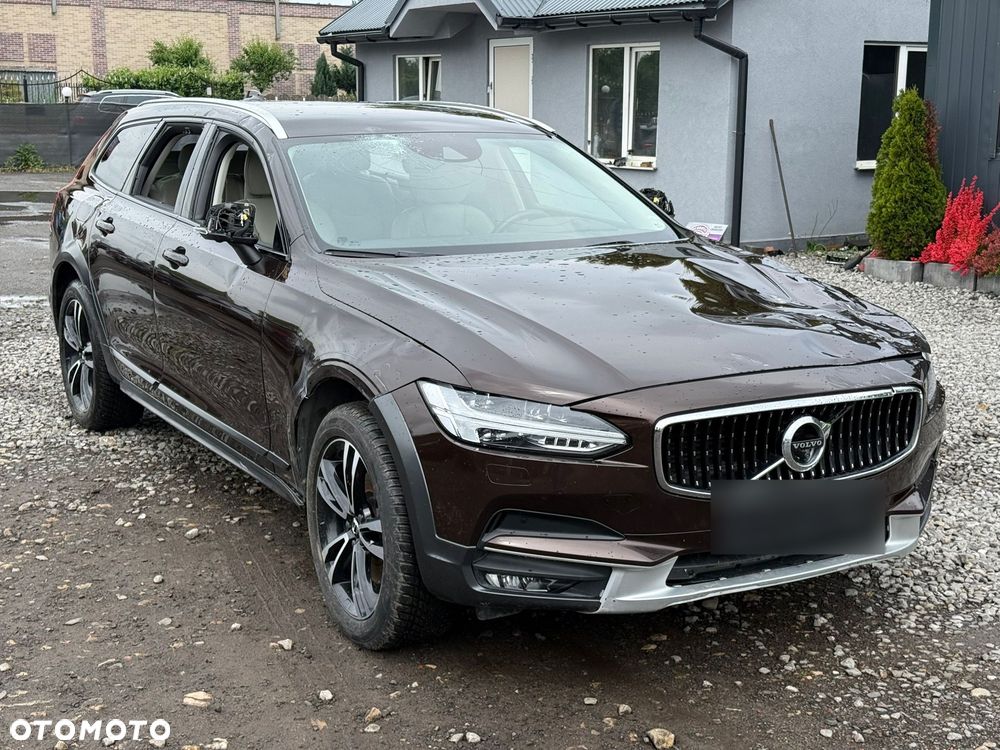Volvo V90 Cross Country D5 AWD - 1