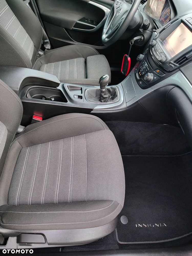 Opel Insignia - 13
