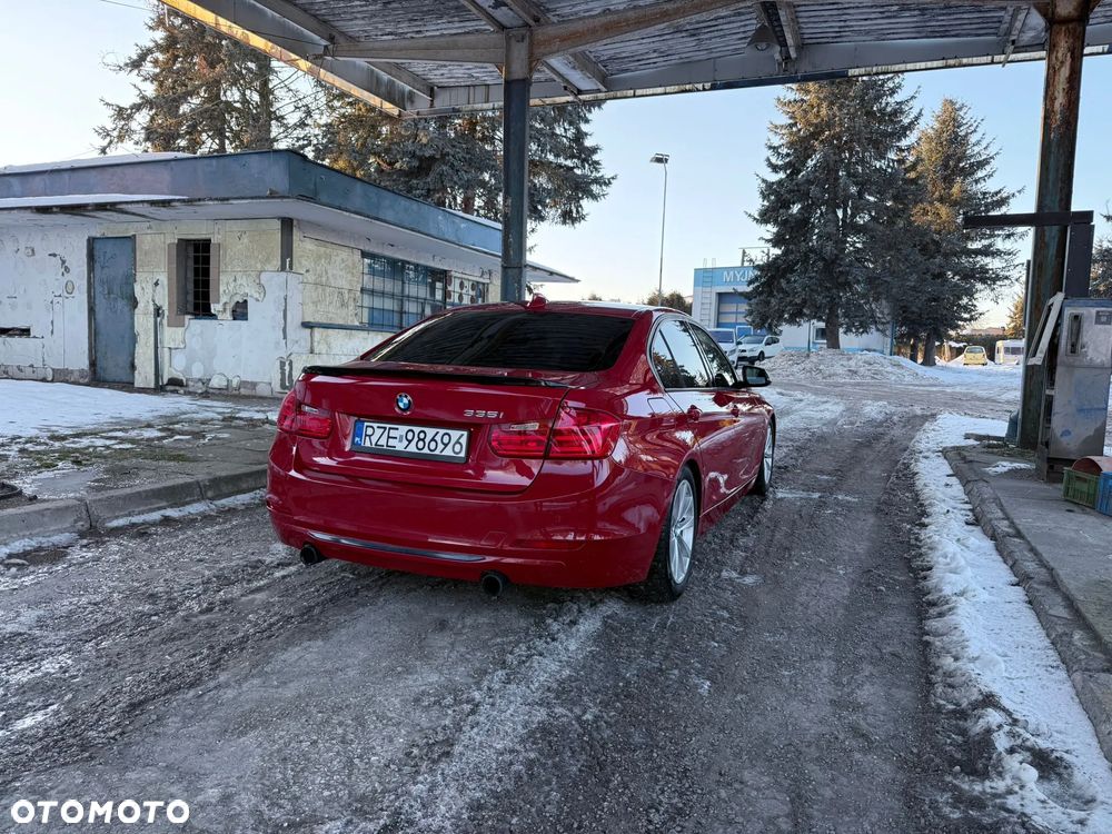 BMW Seria 3 335i Sport Line - 5