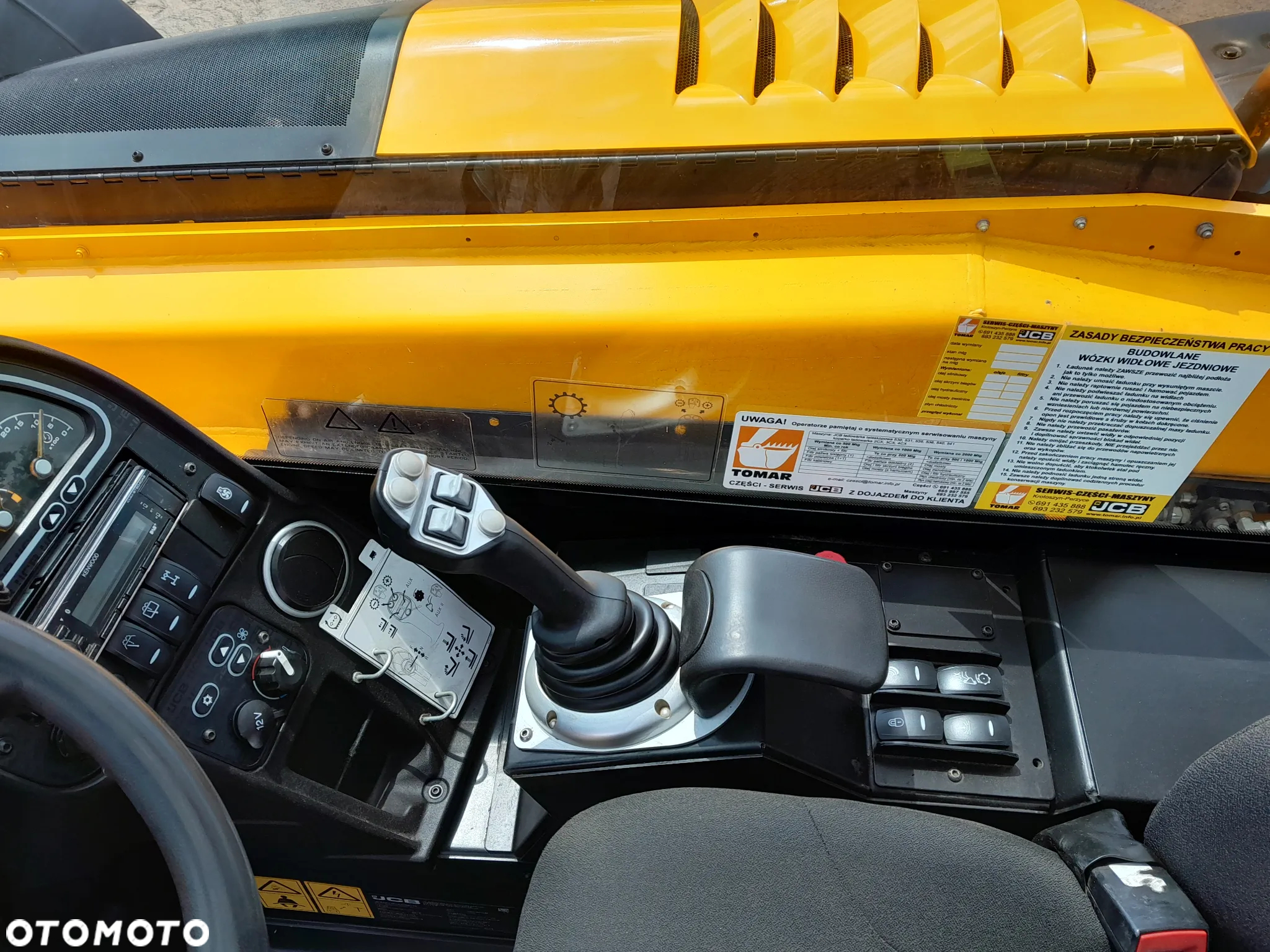 JCB 560-80 - 22