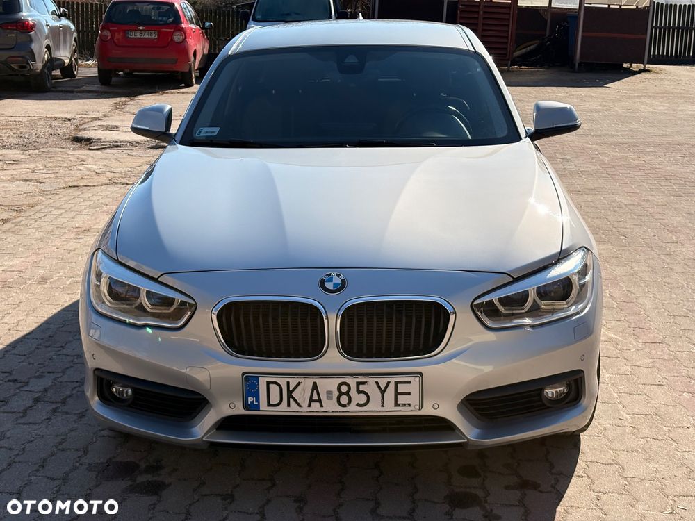 BMW Seria 1 120d xDrive - 4