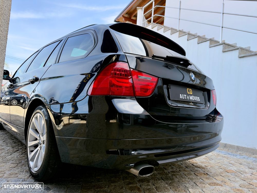 BMW 320 d Navigation Sport - 2