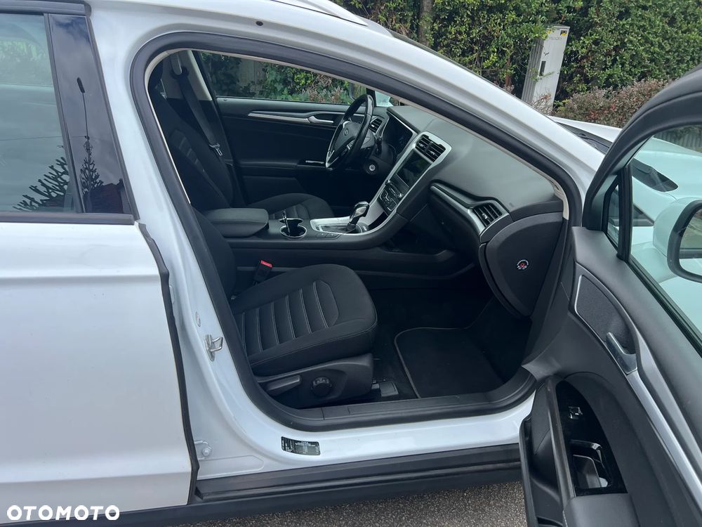 Ford Mondeo - 14