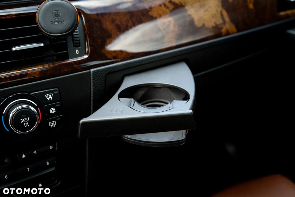 BMW Seria 3 - 32