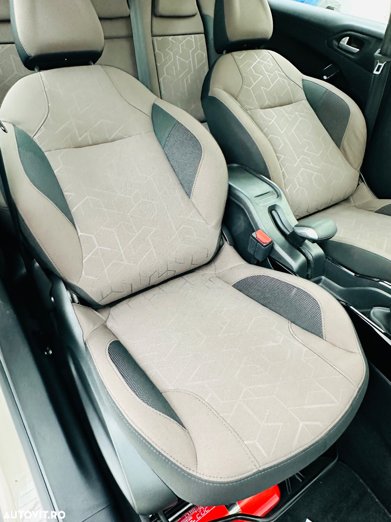 Peugeot 2008 - 19