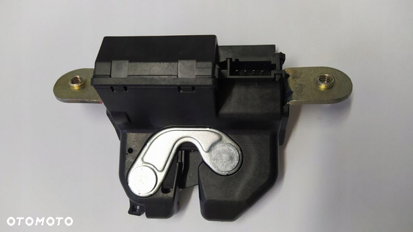 ZAMEK KLAPY FIAT GRANDE PUNTO EVO