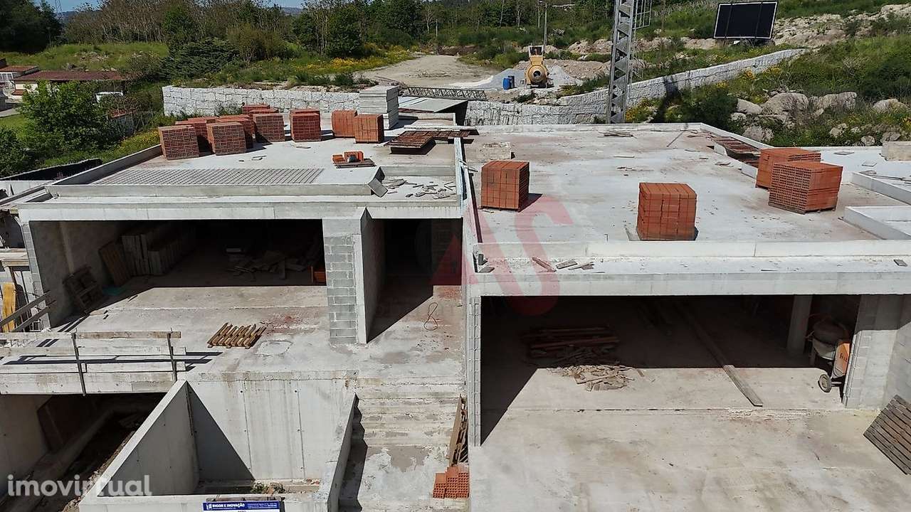 Moradia T3 em Construção com Acabamentos de Excelência - Grande imagem: 4/8