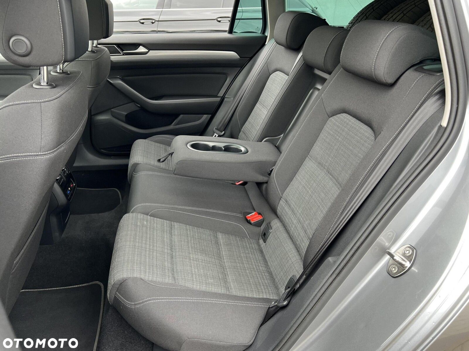 Volkswagen Passat 2.0 TDI EVO Business DSG - 10