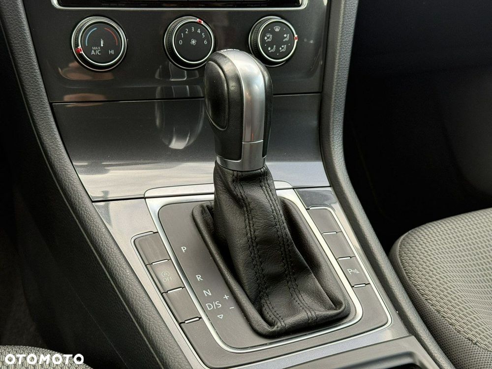 Volkswagen Golf Variant 1.6 TDI BMT Comfortline DSG - 28