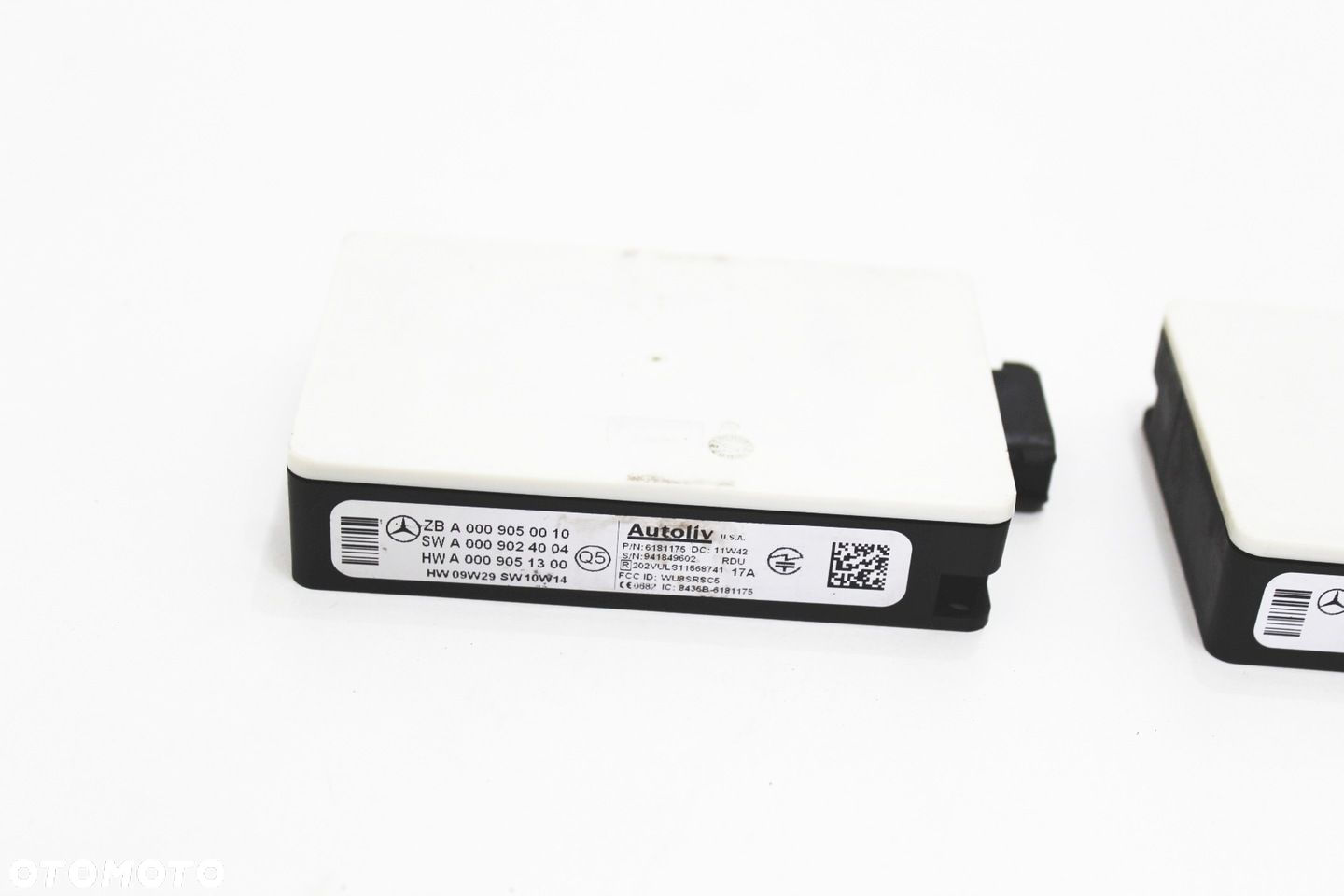 Radar distronic czujnik pasa ruchu OE Mercedes W216 CL500 A0009050010 - 3