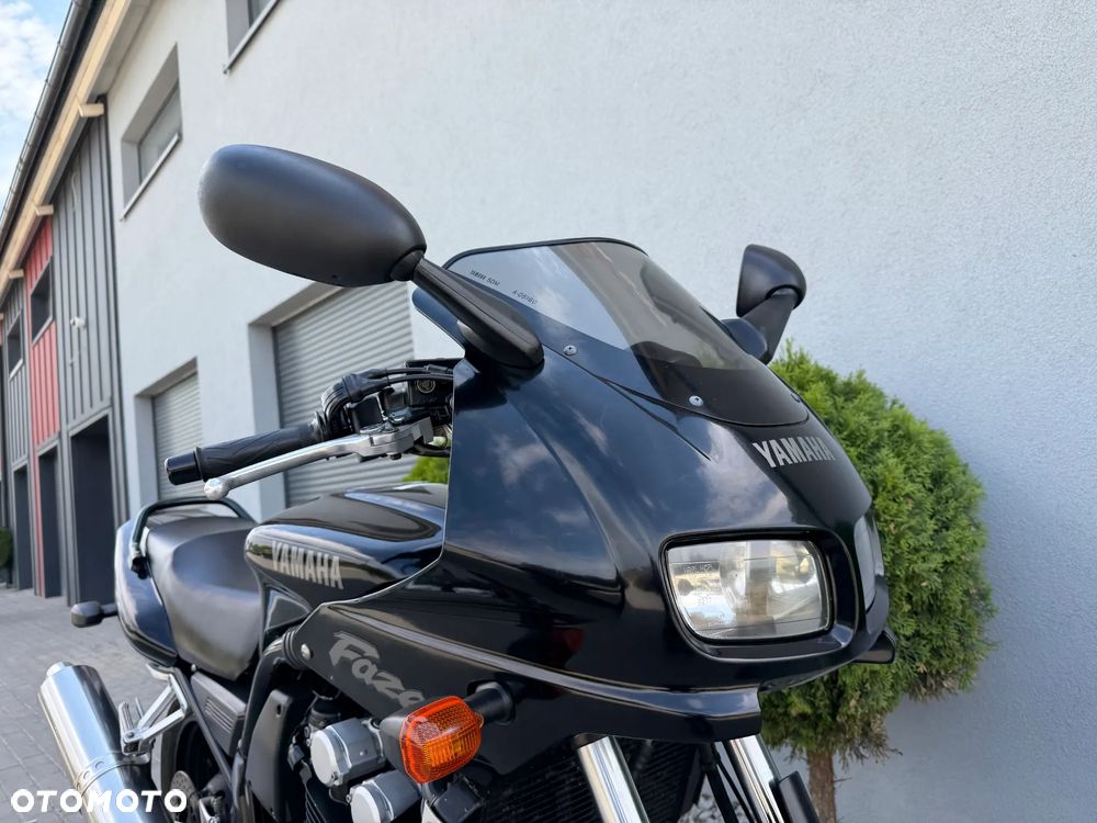 Yamaha FZS - 13