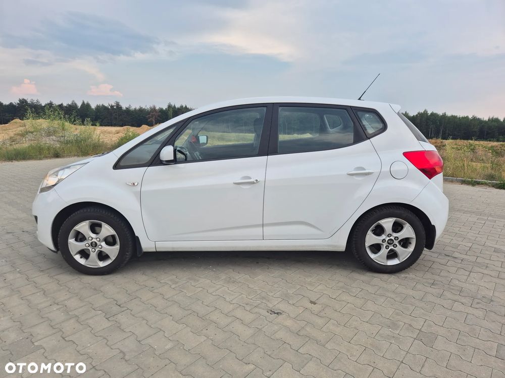 Kia Venga 1.4 L - 6