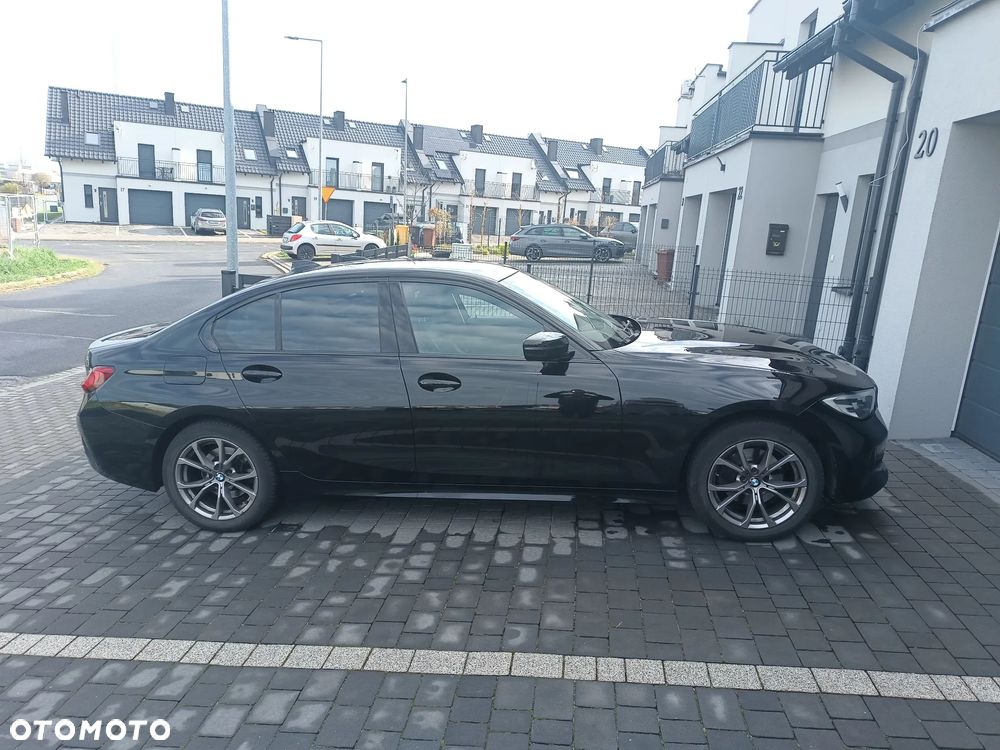 BMW Seria 3 320i Sport Line - 9