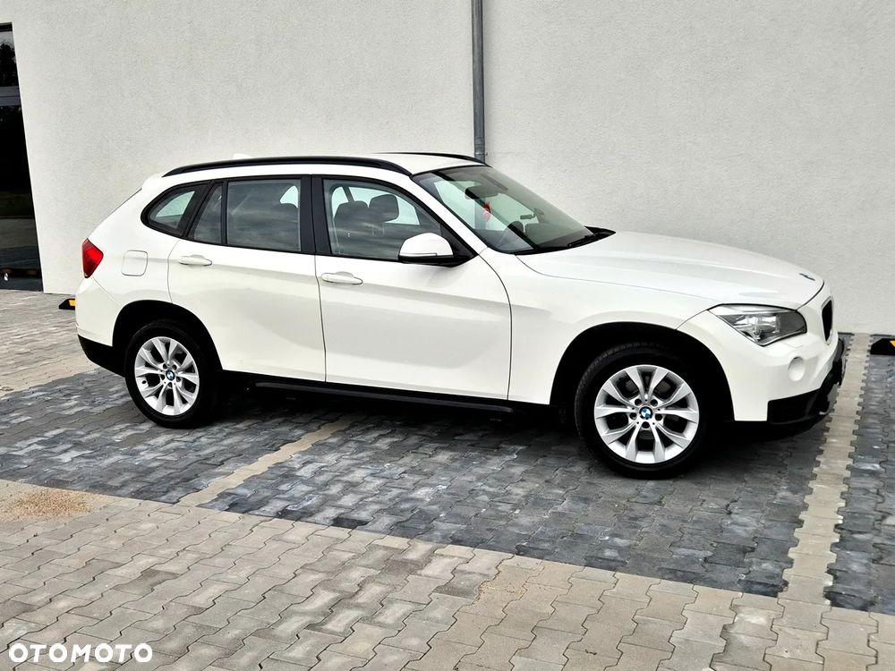 BMW X1 sDrive18d xLine - 17