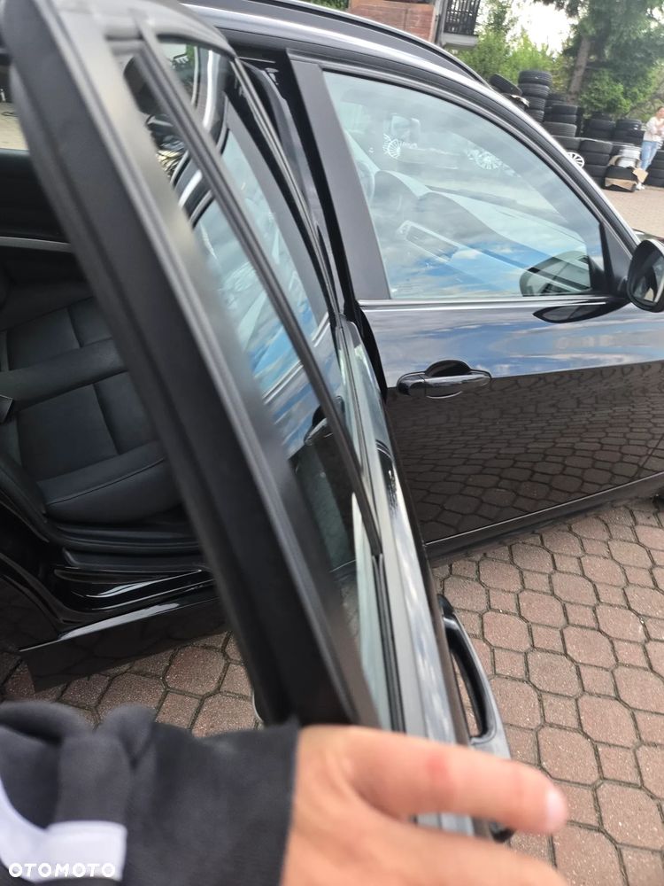 BMW Seria 3 318i Edition Exclusive - 18