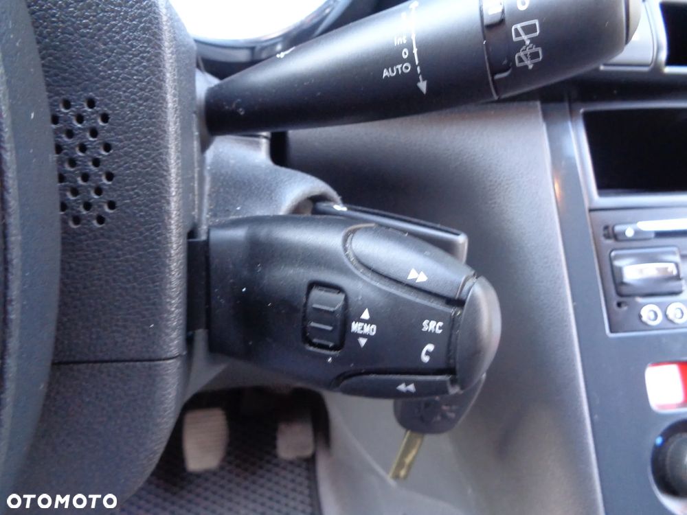 Peugeot 3008 HDi FAP 115 Active - 13