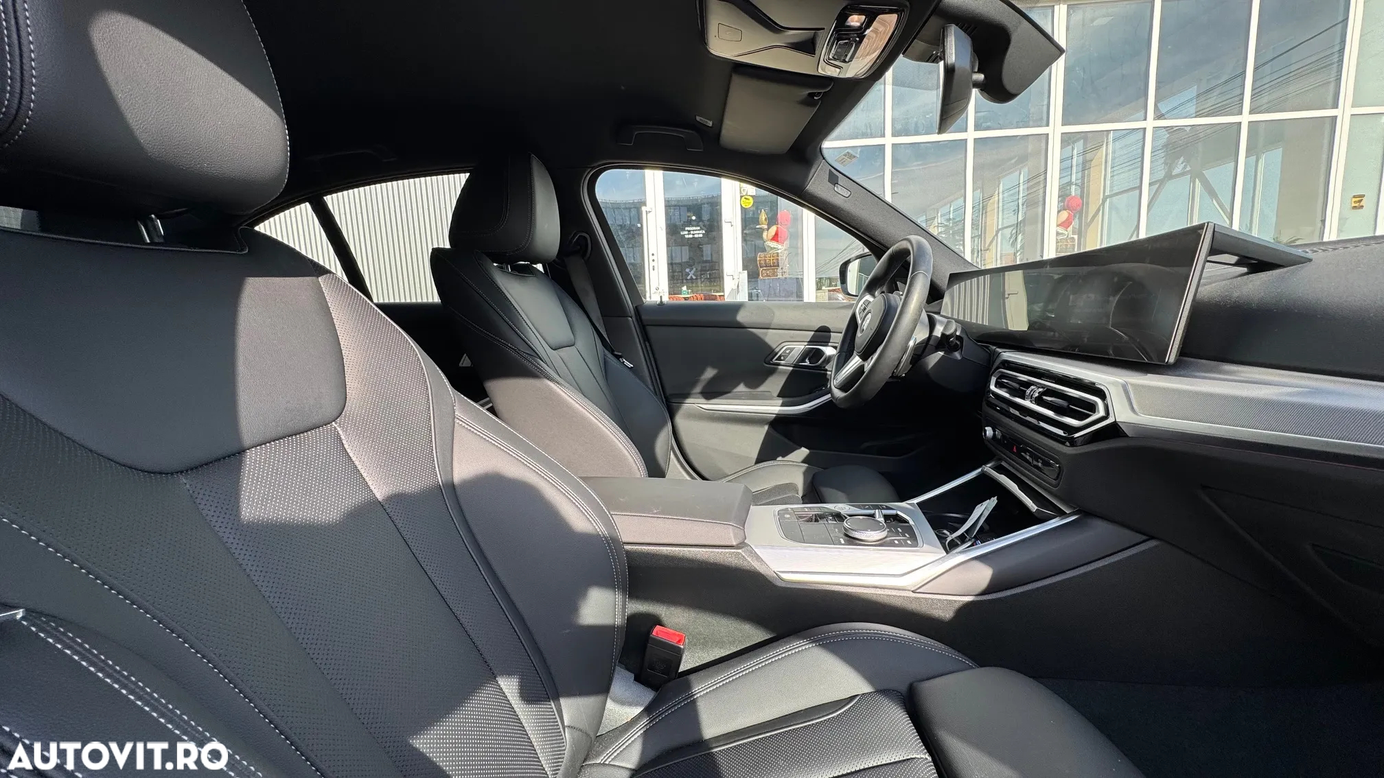 BMW Seria 3 320d xDrive Aut. M Sport - 28