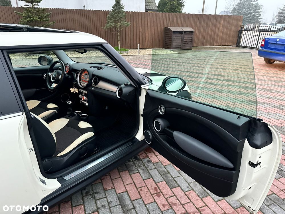 MINI ONE - 7