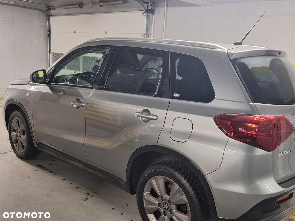 Suzuki Vitara 1.4 Boosterjet SHVS Elegance 2WD - 4