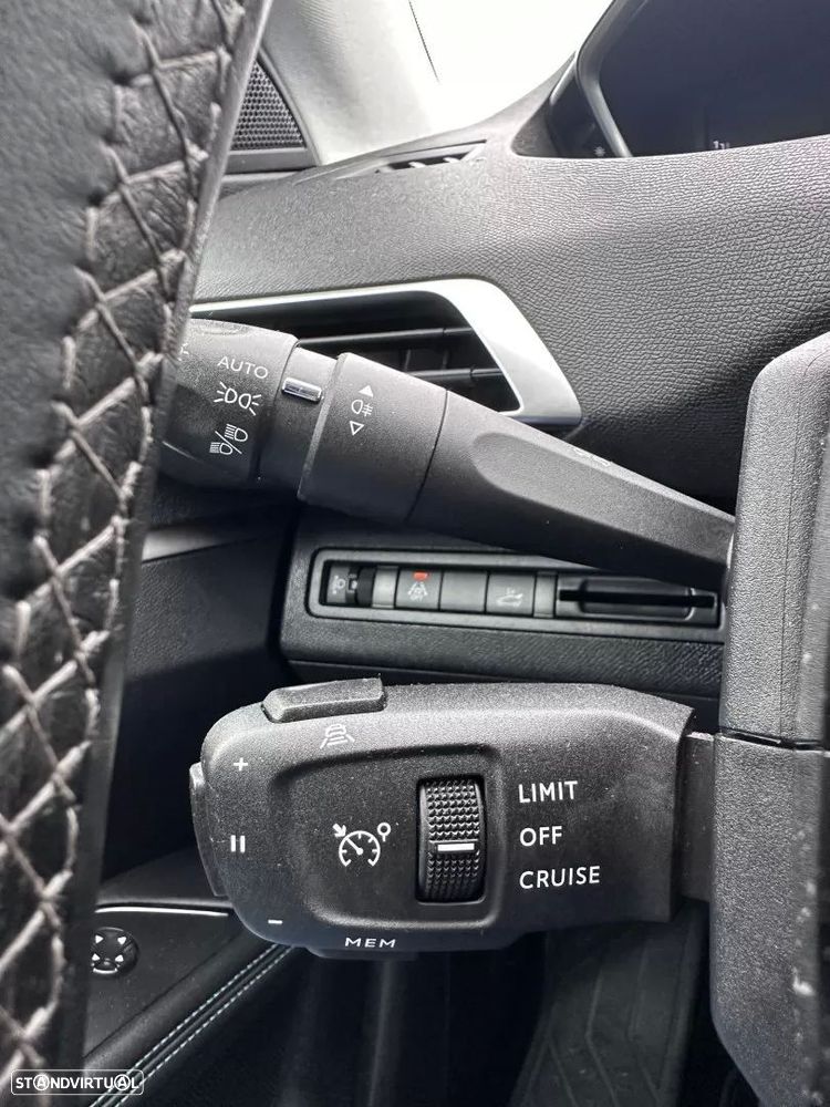 Peugeot 3008 PureTech 130 Stop & Start GPF Allure Pack - 49