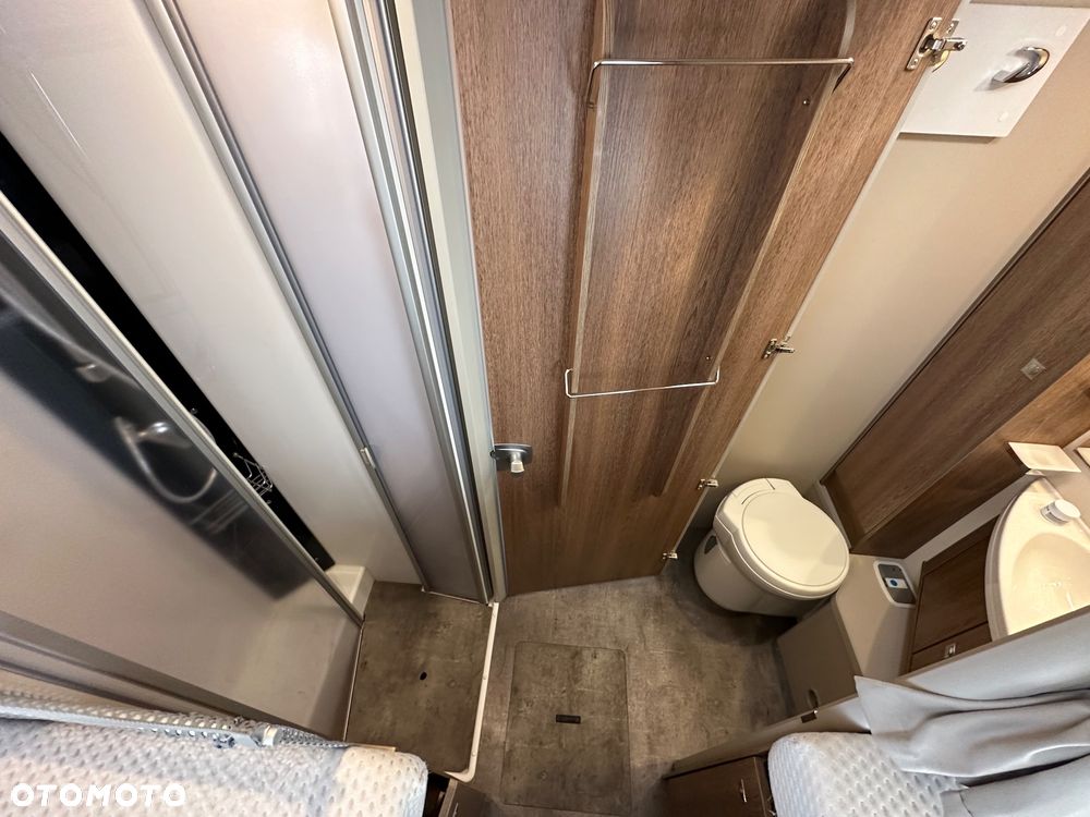 Dethleffs Trend 7057 EB 160 km - 15