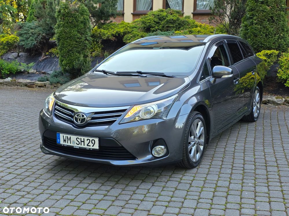 Toyota Avensis 2.0 D-4D Edition - 10