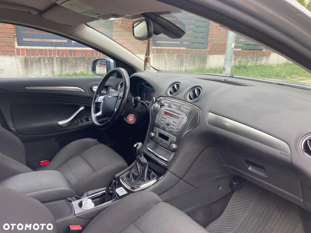 Ford Mondeo 2.0 Titanium - 4